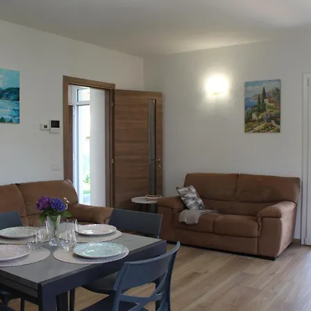 Casa K2 - Maggiore Сasa de vacaciones Castelveccana